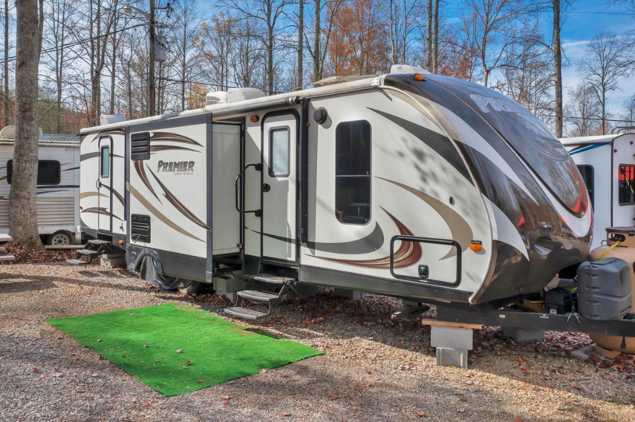 Arrow Creek Camp&Cabins Gatlinburg Buitenkant foto